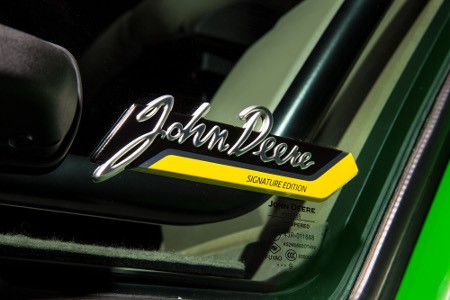 John Deere Signature Edition badge