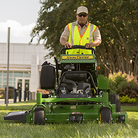 QuikTrak™ Mower mowing (652R shown)