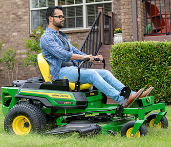 ZTrak™ Z325E with 48A Mower Deck