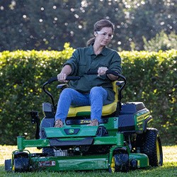 Z370R Electric ZTrak™ Mower