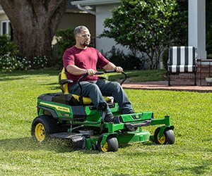 Z370R Electric ZTrak™ Mower 