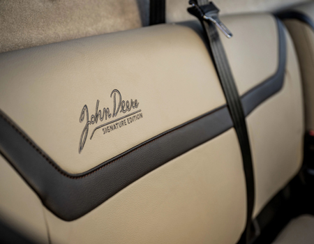 Signature Edition badge embroidered on seat