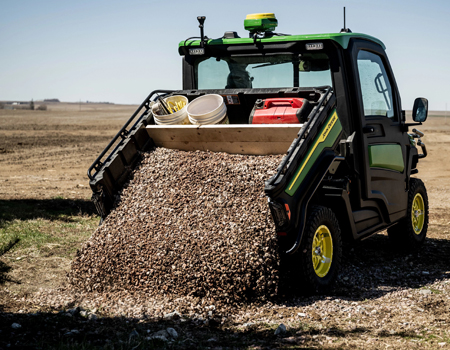 Cargo box unloading gravel